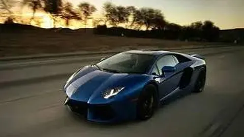 上海周末影视乐园人潮涌动